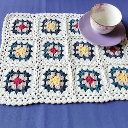 スクエア❣️　マルチマット　マルチカバー　玄関マット　手編み　ハンドメイド f0878b03e2fe0d8edac5bf06c32958