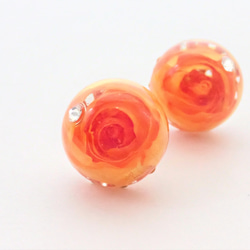 晶瑩　玫瑰乾燥花✕施華洛世奇　樹脂加工耳針　可轉耳夾　空郵台灣5-7天 第3張的照片