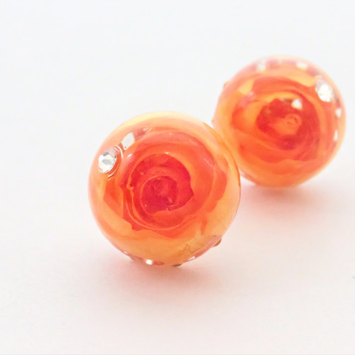 晶瑩 バラの一粒ピアス・イヤリング オレンジ色 ୨୧ Tenshinranman's