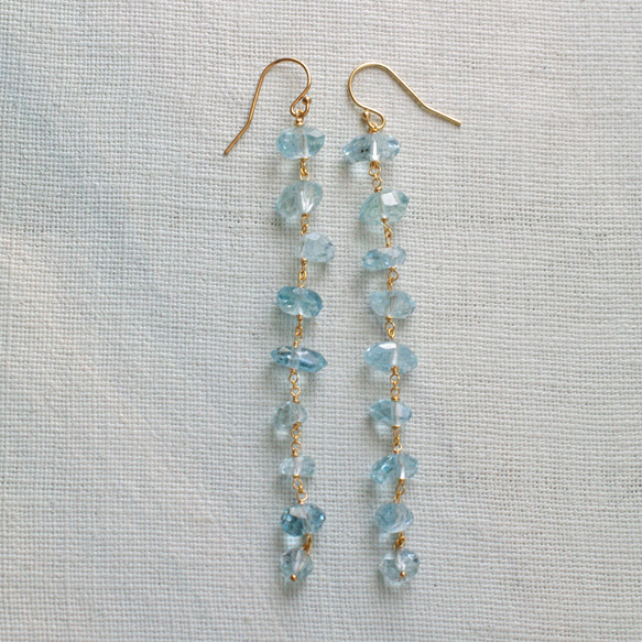 Aquamarine（earring） 空色のアクアマリンを長めにつないだ耳飾り 8枚目の画像