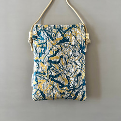 【受注制作】モロッカン生地のスマホポシェット/スマホショルダー/ピルゥファス　 ♦ギフトにおすすめ♦ 3枚目の画像