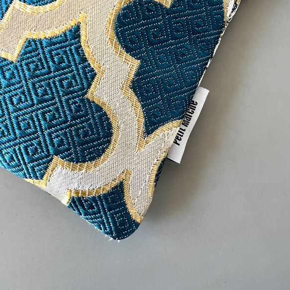 【受注制作】モロッカン生地のスマホポシェット/スマホショルダー/ピルゥファス　 ♦ギフトにおすすめ♦ 5枚目の画像