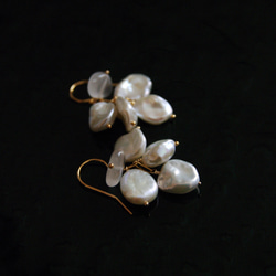 fusa : Keshi Pearl , Moonstone（earring） 芥子パールとムーンストーン 10枚目の画像