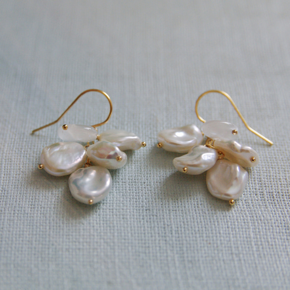 fusa : Keshi Pearl , Moonstone（earring） 芥子パールとムーンストーン 6枚目の画像