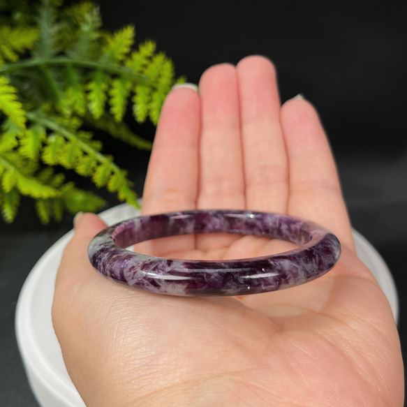 超稀有 紫色鋰雲母手鐲 52MM 玉化閃片 祖母晶手環 柔化性情 桃花運 第7張的照片