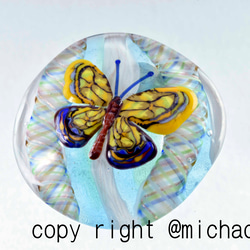 創作トンボ玉　黄色アゲハ蝶　アートガラスのジュエリー　バタフライ　蝶　ペンダントトップ（10765-489）作家物一点物 2枚目の画像