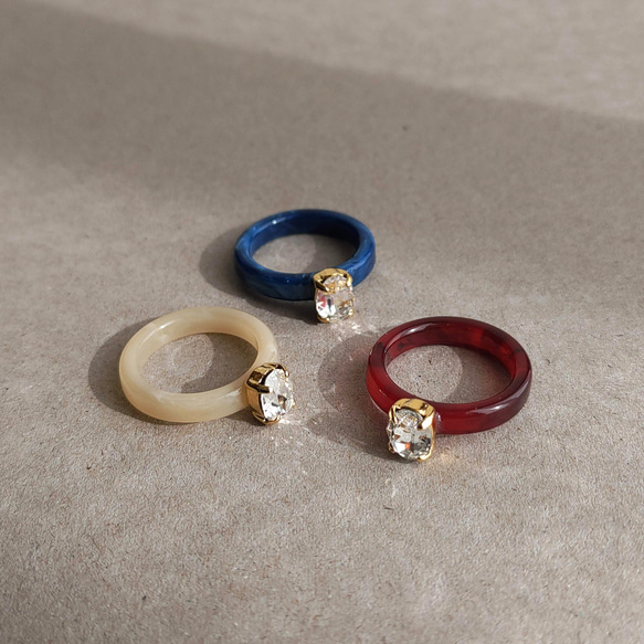 SALE【04】ダークブルー/アクリル×高品質ビジューのリング｜シンプル 樹脂リング 金属アレルギー対応 大人カジュアル 4枚目の画像