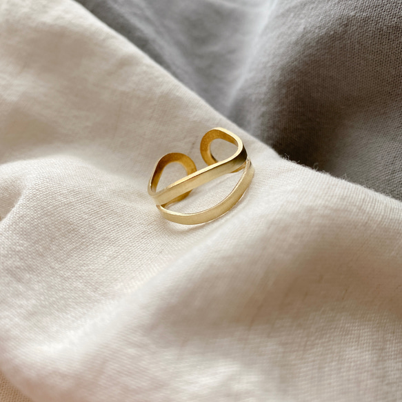 重疊 -可調式黃銅戒指 第10張的照片