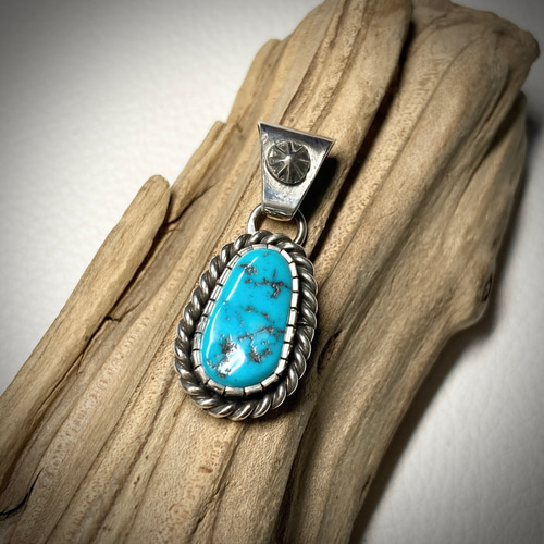 履き心地◎ スリーピングビューティー ターコイズ シルバーネックレス