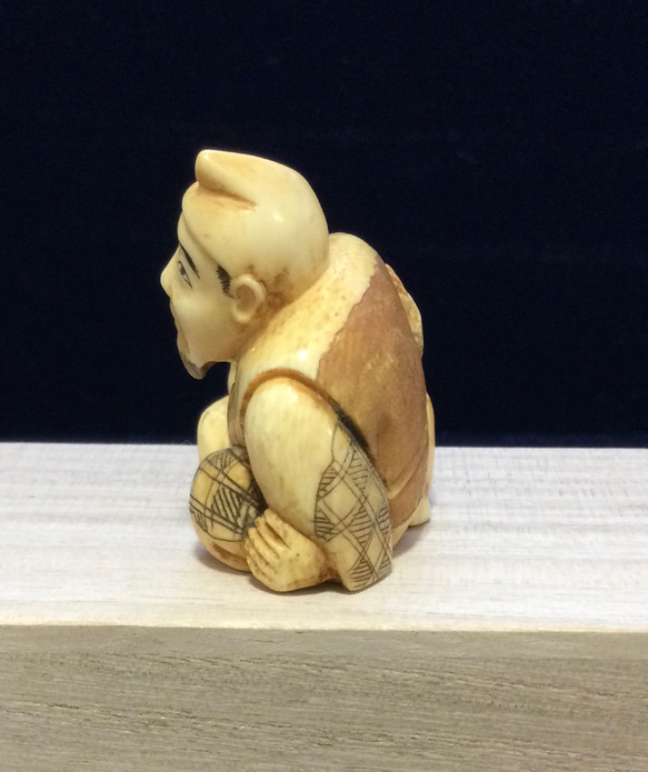 ☆特価！！象牙本根付（夜叉染め）A-6 ※※ 