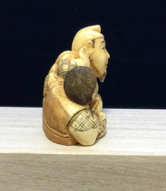 ☆特価！！象牙本根付（夜叉染め）A-6 ※※ 