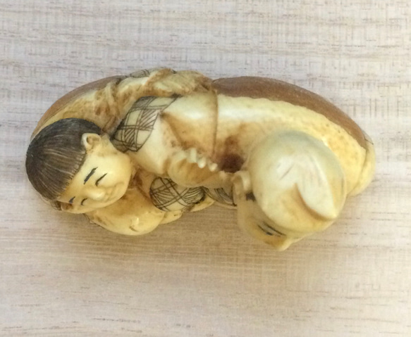 ☆特価！！象牙本根付（夜叉染め）A-6 ※※ 