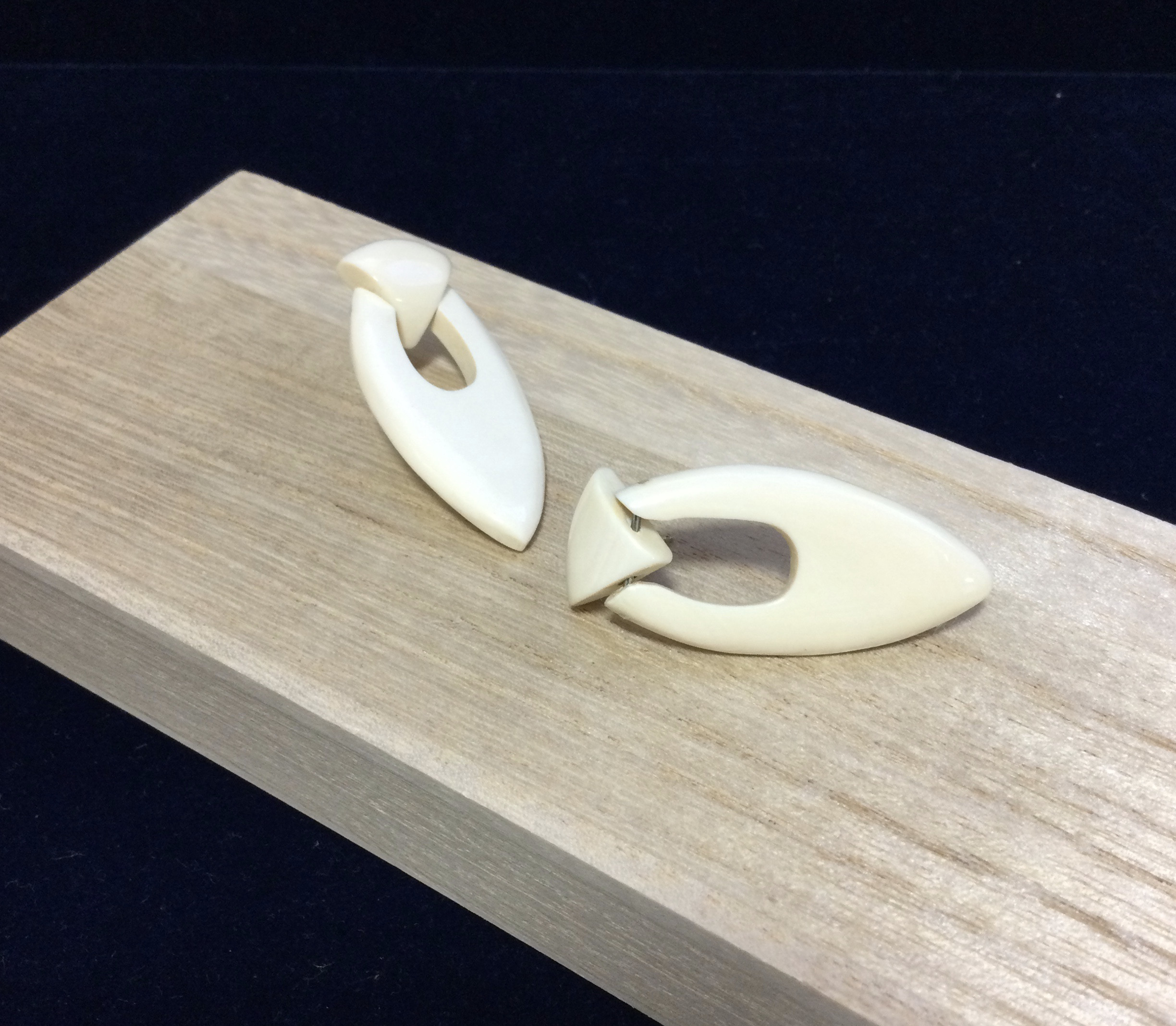 ☆本象牙ピアス（14kgf使用）※A-37a☆