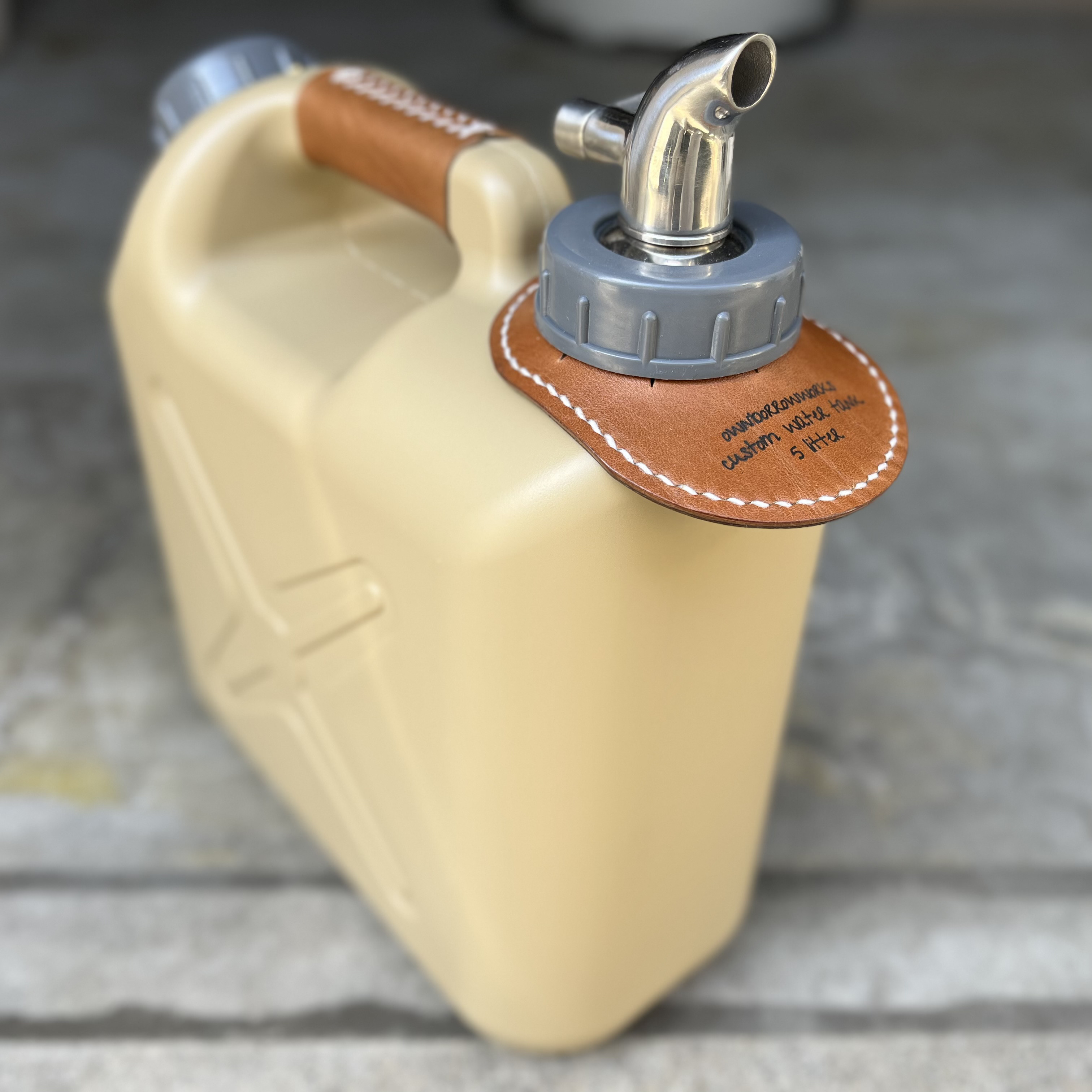 完成品】カスタムウォータータンク5L／サンド&ブラウン(グレーキャップ