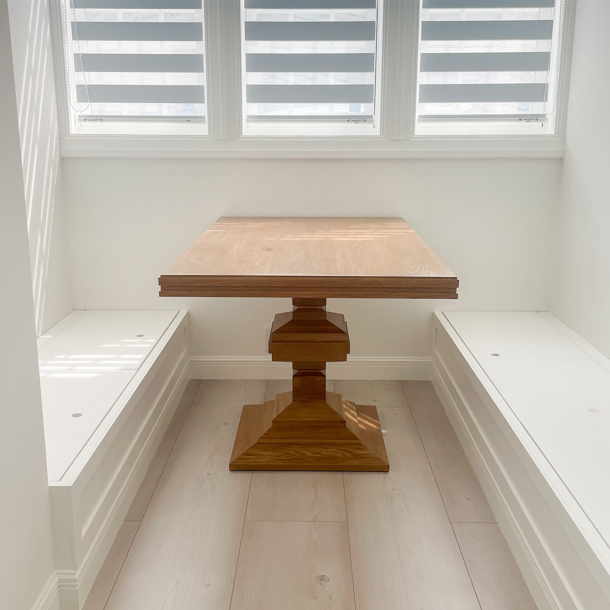 おしゃれ 高級 輸入住宅 別荘 ダイニングテーブルW1300 ホワイトオーク モダンアンティーク調 オーダーメイド家具 209,000円