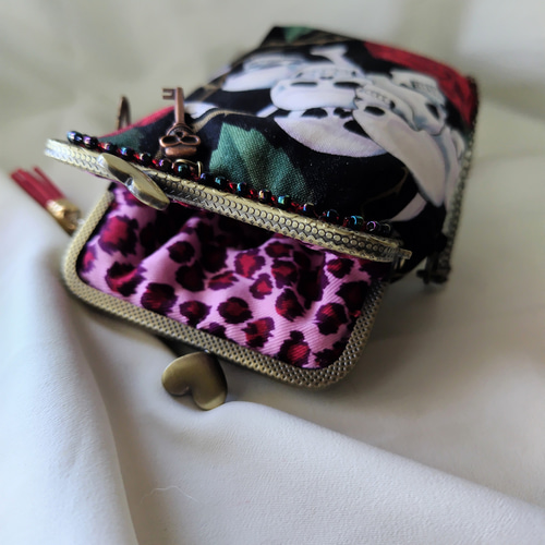 ドクロ＆薔薇☆クールながま口 眼鏡OK 持ち手付☆ アレキサンダー