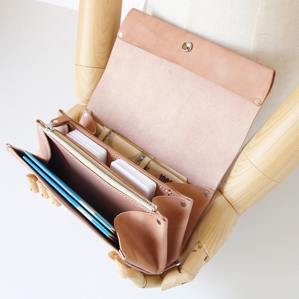 アコーディオン財布 大容量 通帳 蛇腹 長財布 日々を刻む日記帳 革 レザー ヌメ革｜nfl hnd Creema店 アコーディオン財布 大容量 レザー ベージュ ☆☆☆★☆