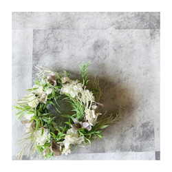 13cm フライングリース　白グレー　アーティシャルフラワー　造花　お誕生日　結婚祝い　ギフト　リビング雑貨　通 4枚目の画像