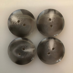 アンティーク ボタン 4個　ビンテージ 昭和 レトロ 個性的 ハンドメイド素材 日本製 ポップ アクセ 2枚目の画像