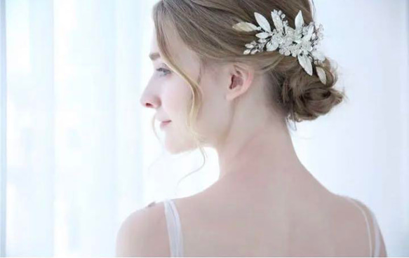ヘアアクセサリー　ヘッドドレス　ウェディング　結婚式　　お花　シルバー9/23 3枚目の画像