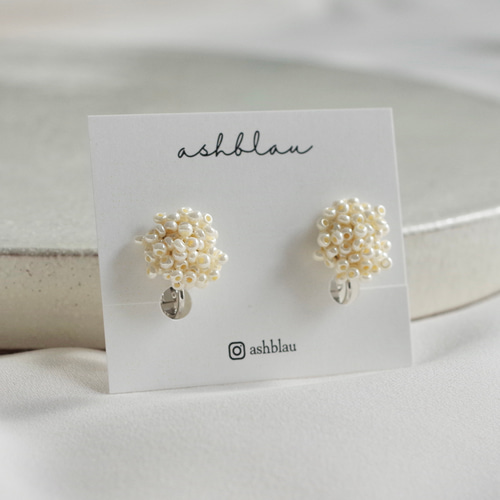 イヤリング/ピアス バニラホワイト つぶつぶビーズのピアス