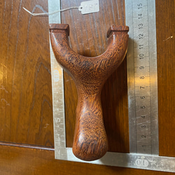鉄刀木（タガヤサン）製のカタパルト 3枚目の画像