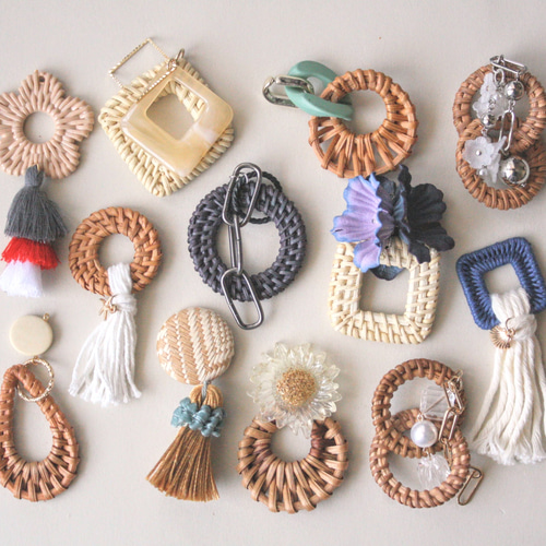 つながるラタンピアス/イヤリング イヤリング・ノンホールピアス pages  