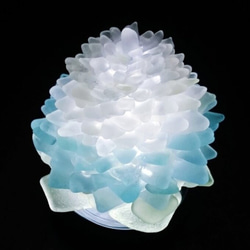 【オーダー】シーグラスのお花のランプシェード ホワイト×クリアブルー×クリアグリーン 梅花（ばいか）【海灯花】 13枚目の画像