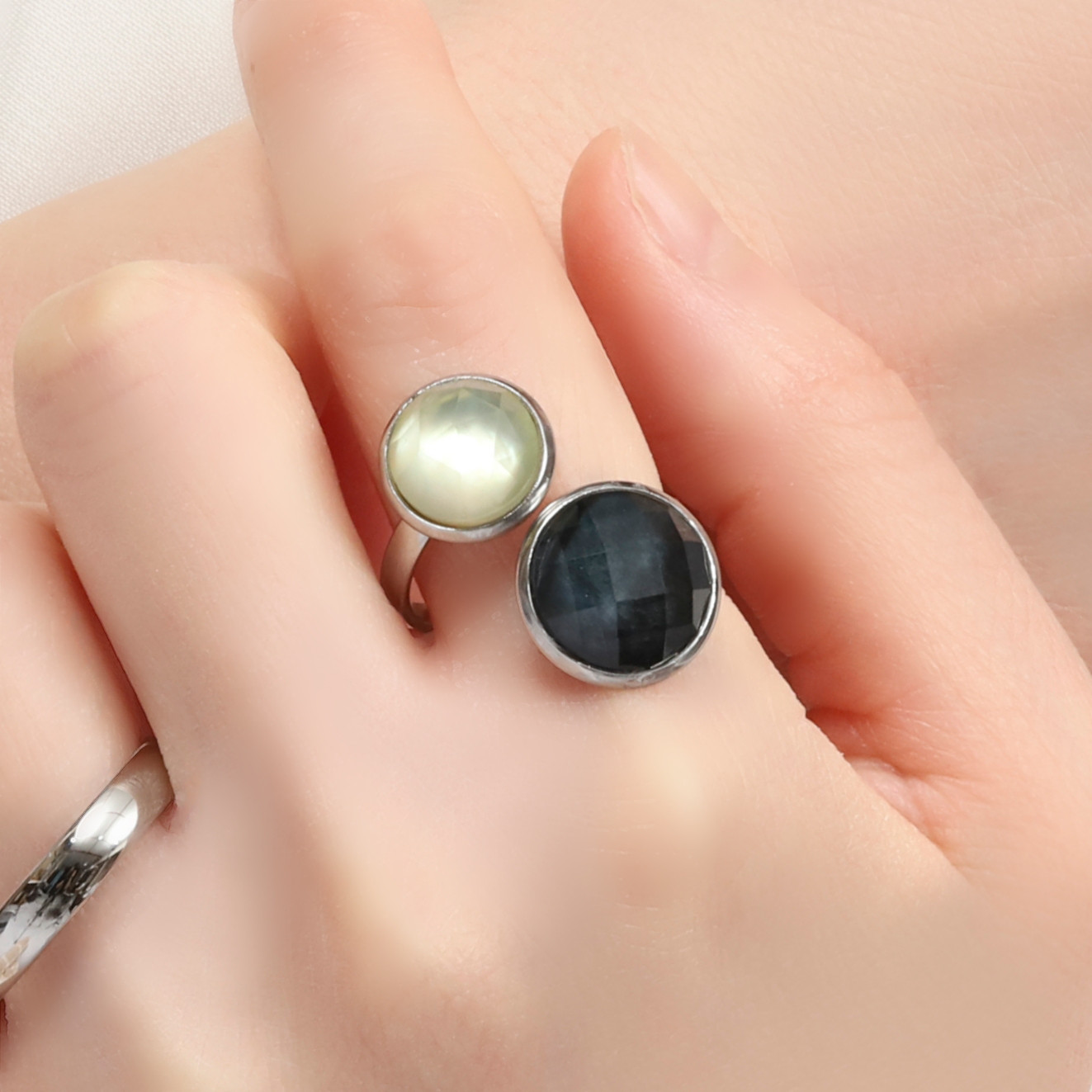 【再販10超◇コーデリングおまけ中♪】『月』《ブルータイガーアイ×プラシオライトシェル》天然石フォークリング【ステンレス