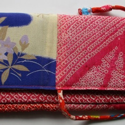 ７０５６　絞りと花柄の着物で作った和風財布・ポーチ　＃送料無料 3枚目の画像