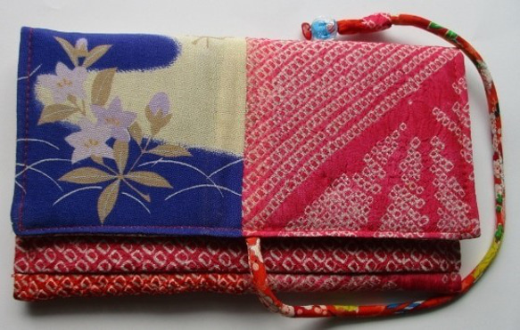 ７０５６　絞りと花柄の着物で作った和風財布・ポーチ　＃送料無料 3枚目の画像