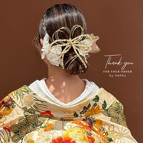 白無垢 成人式・結婚式・卒業式/胡蝶蘭 水引 紐 髪飾り/ホワイト 白無垢 成人式・結婚式・卒業式/胡蝶蘭 水引 紐 髪飾り/ホワイト