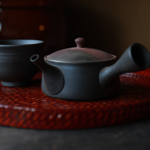 煎茶が美味しく飲める平型急須」 愛知県常滑産・玉光窯さんのつくる