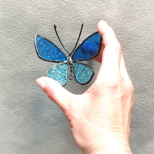青い蝶 壁掛け インテリア雑貨 ステンドグラス雑貨 サンキャッチャー