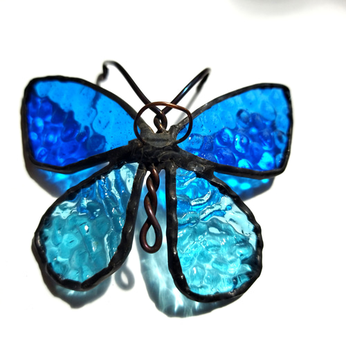 青い蝶 壁掛け インテリア雑貨 ステンドグラス雑貨 サンキャッチャー
