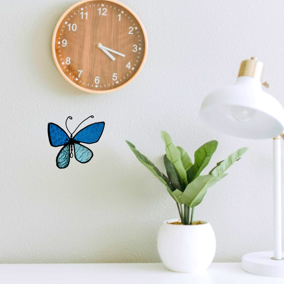青い蝶 壁掛け インテリア雑貨 ステンドグラス雑貨 サンキャッチャー