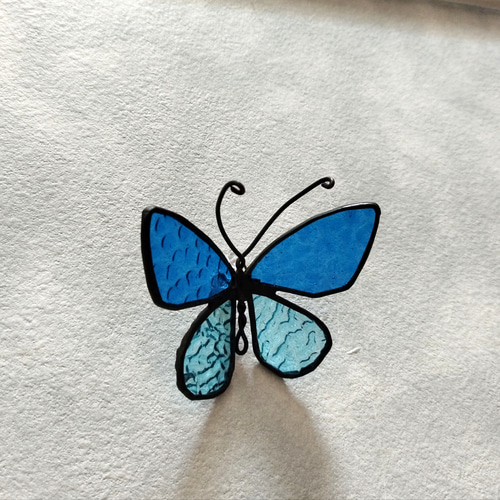 青い蝶 壁掛け インテリア雑貨 ステンドグラス雑貨 サンキャッチャー