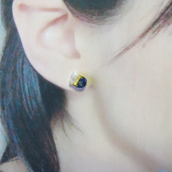 月灯りの夜＊Moon stone×Lapis Lazuli＊金継ぎピアス／S size 8枚目の画像