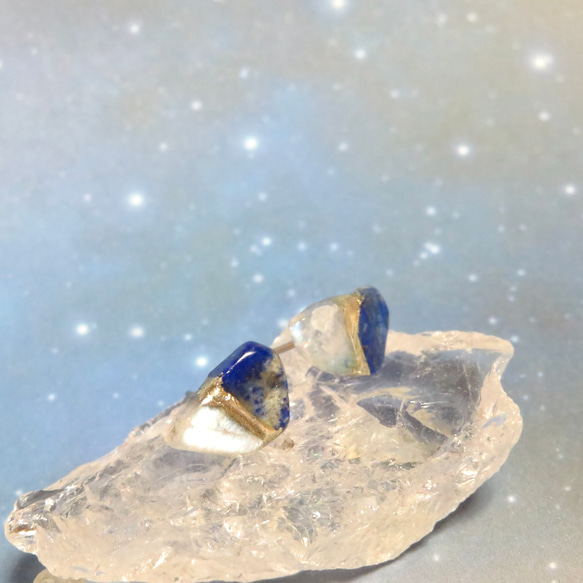 月灯りの夜＊Moon stone×Lapis Lazuli＊銀継ぎピアス／M size 3枚目の画像