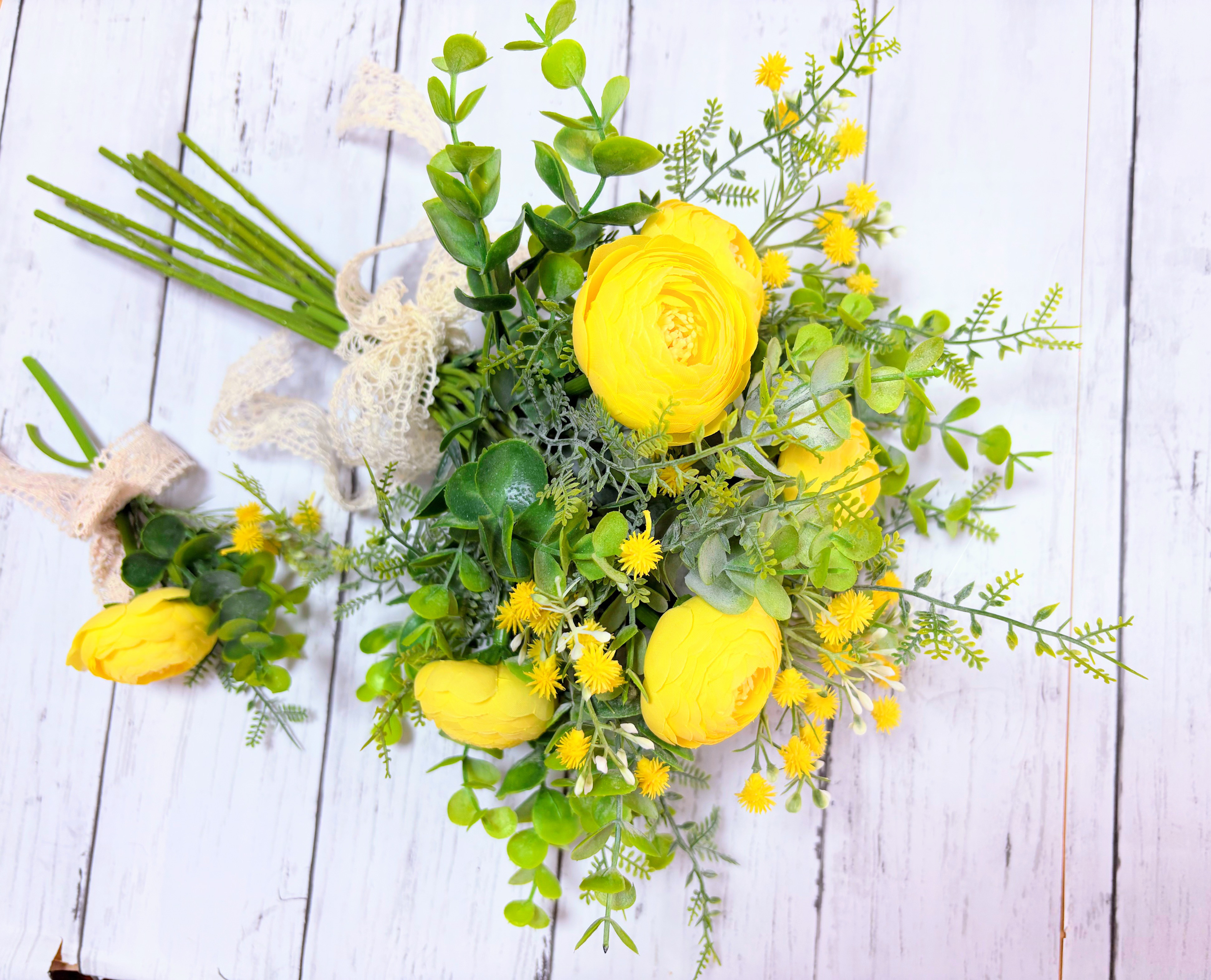 イエローラナンキュラスのブーケ＋ブトニア　一点物