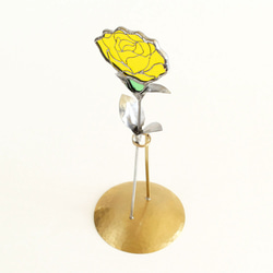 黄色いバラ　一輪　（真鍮ベース） 5枚目の画像