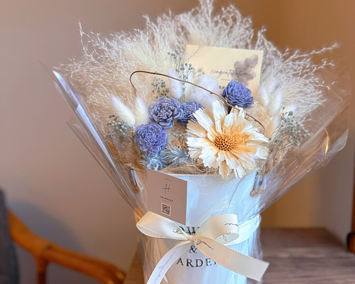 フラワーアレンジメント 造花 ハンドメイド 貴方の元へ フラワーアレンジメント 造花 ハンドメイド 貴方の元へ