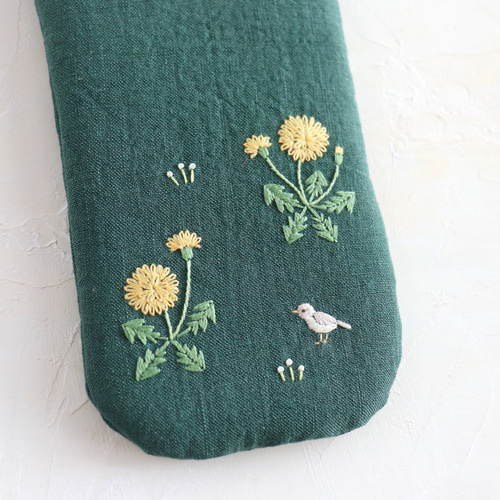 販売終了》手刺繍の眼鏡ケース『たんぽぽ』 メガネケース スミレソラ