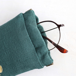 手刺繍の眼鏡ケース『たんぽぽ』【受注生産】 4枚目の画像