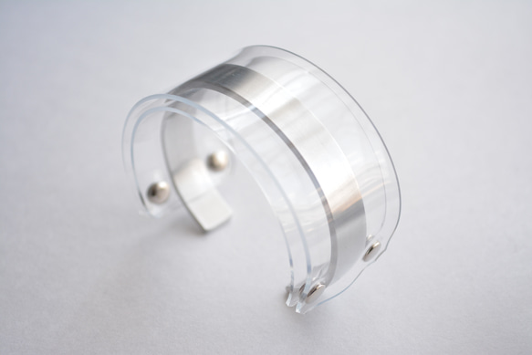 透明ワイドバングル PVC×アルミニウム 2枚目の画像