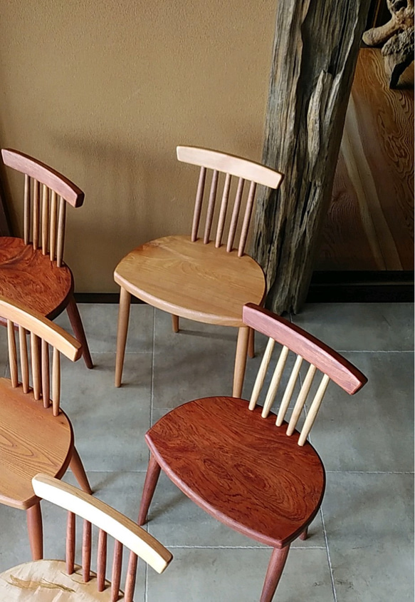 カバ桜▪木の椅子。　一枚板＊子供椅子＊スツール＊ディスプレイにも 6枚目の画像