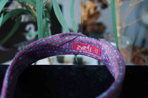 古董領帶改製手工髮箍-Hermès酸甜莓果紅-蝴蝶結版 第7張的照片