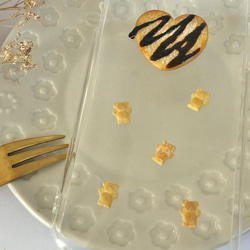 ハート と くまさん の スマホケース【iPhone全機種対応】クッキー チョコ フェイクスイーツ クリア 食べ物 5枚目の画像