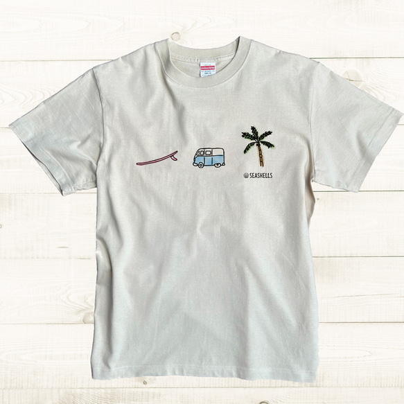 ワーゲンバス＆サーフボード＆ヤシの木のイラストTシャツ 半袖カットソー ハワイアンデザイン 水彩調 サーフスタイル 2枚目の画像