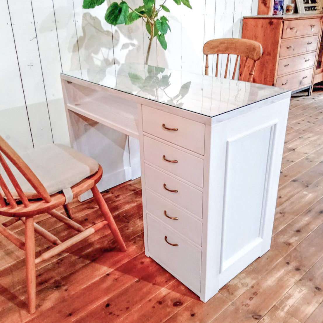 ネイルデスク 棚付き ガラス天板 かわいい おしゃれ ネイルテーブル